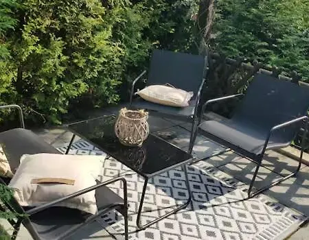 Bachstelze Mit Privater Terrasse * Königswinter